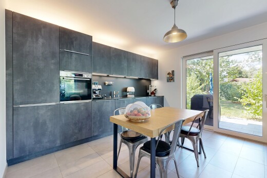 küche mit ofen, light floor, pendelleuchte, pendant lighting, und arbeitsplatten