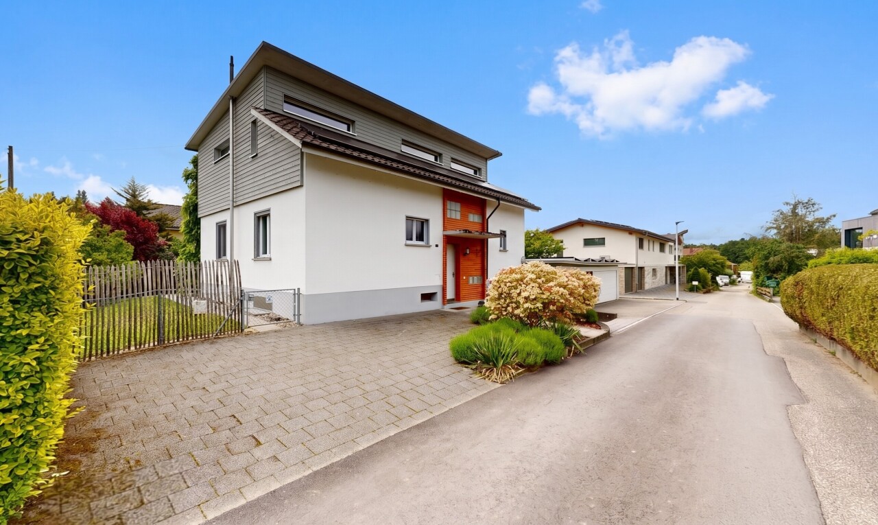 Grosszügiges Einfamilienhaus in Langenthal