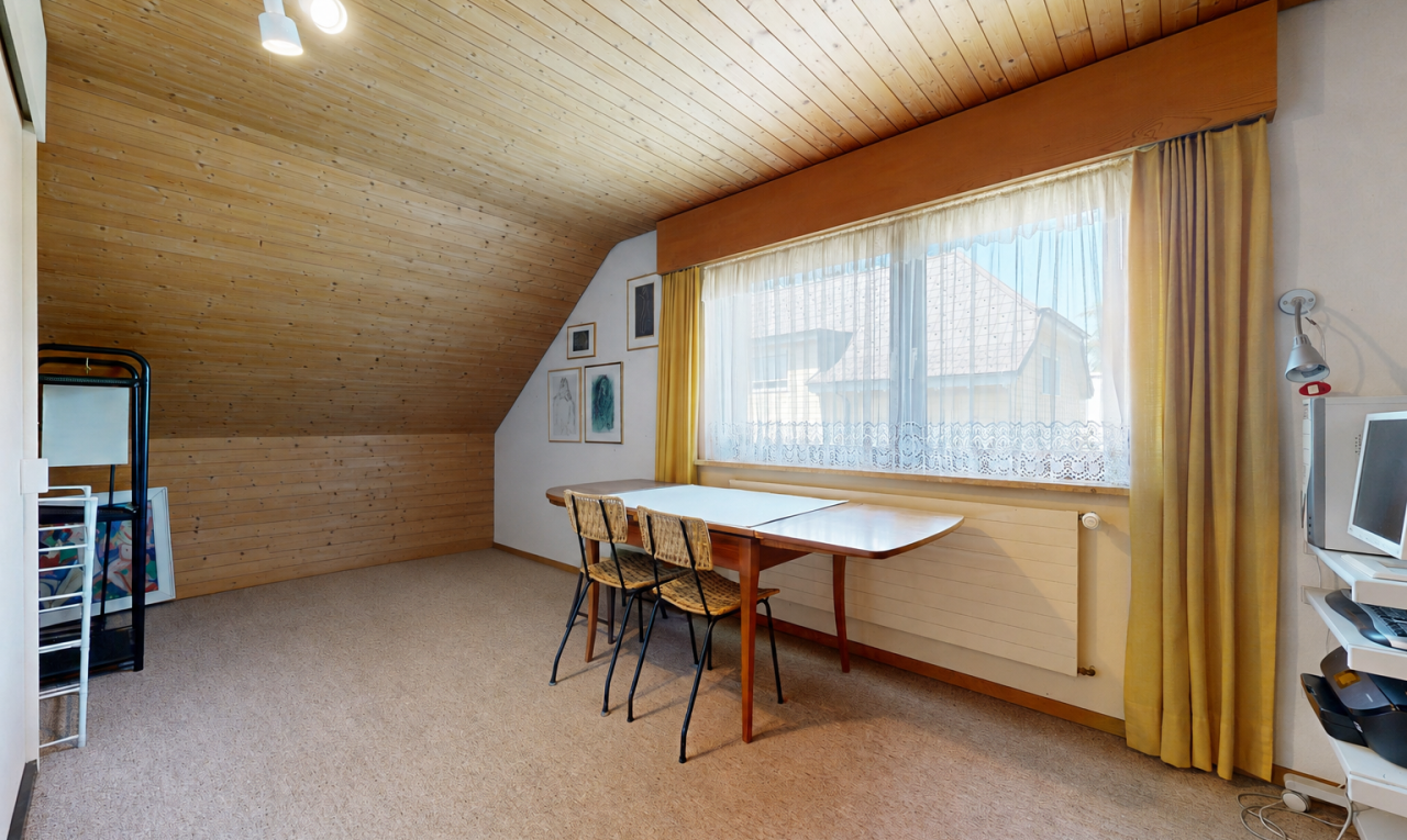 büro mit zusätzliches zimmer, holzdecke, wood ceiling, dachschräge, und vaulted ceiling