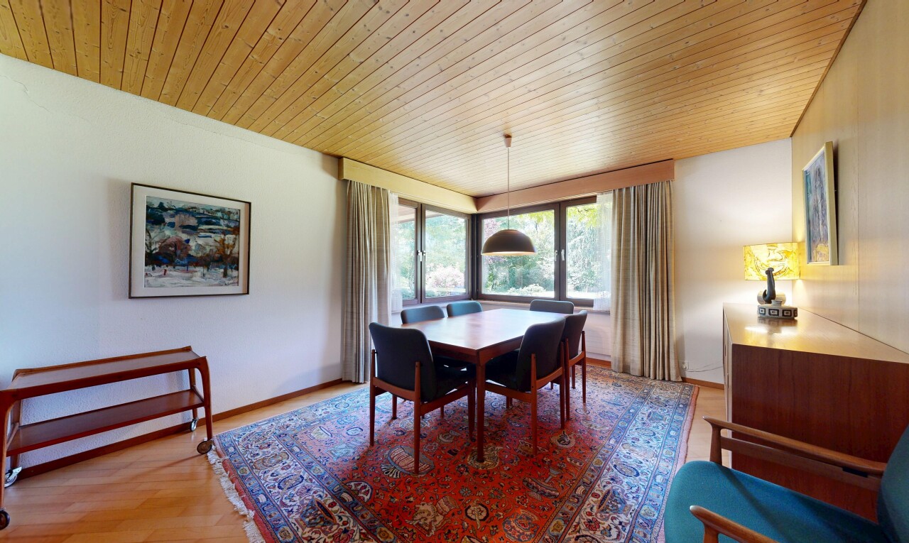 esszimmer mit inside property, holzdecke, wood ceiling, holzfußboden, und wood finish floor