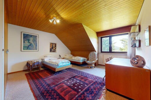 wohnzimmer mit zusätzliches zimmer, inside property, holzdecke, wood ceiling, und natürliches licht