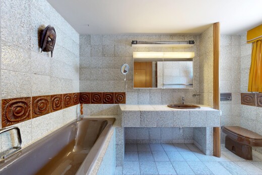 bad mit fliesenwand, tile wall, komplettes badezimmer, bad, und fliesenboden