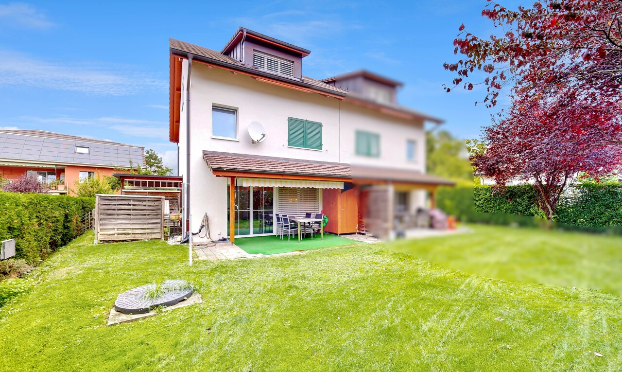 view of home featuring stucco siding and a patio area