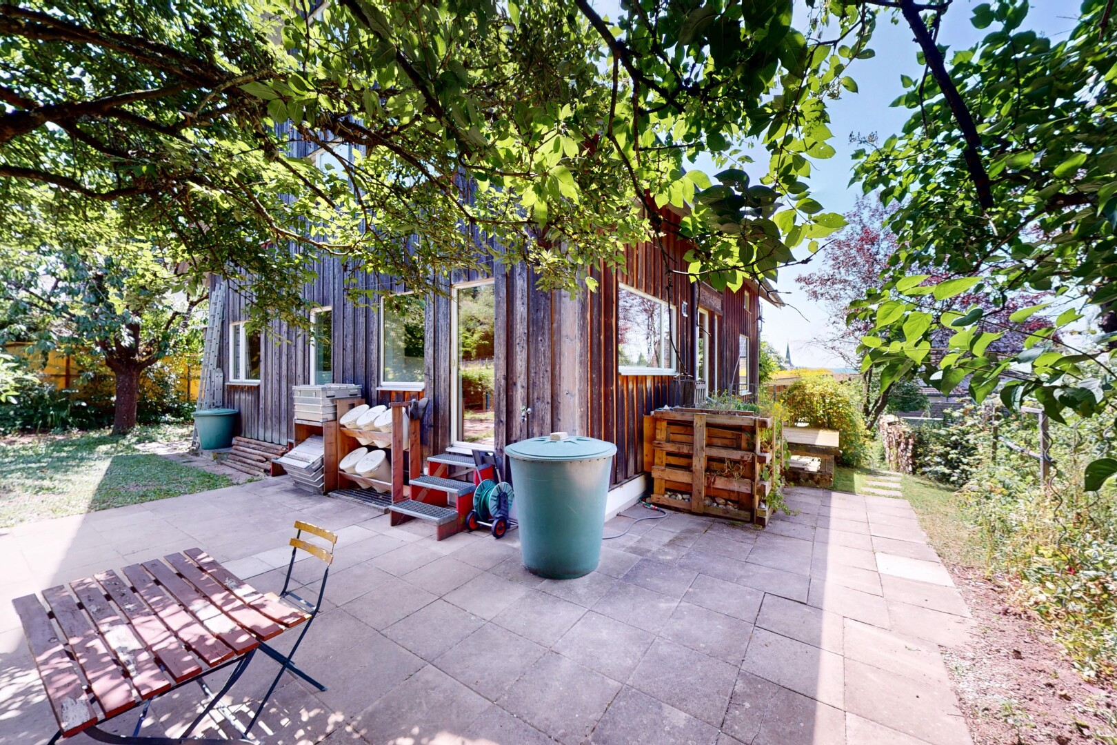 terrasse mit terrasse und property visible