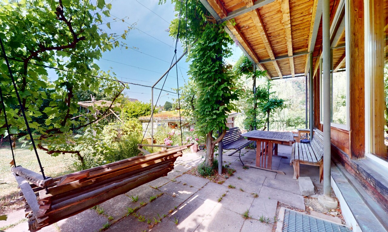terrasse mit from property, terrasse, day time, und power lines view