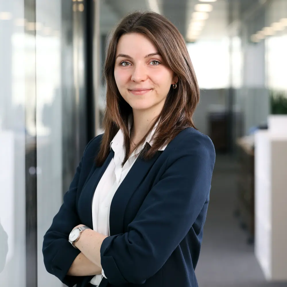 Portrait of Estelle Schabo, Financial advisor, taken in our  office.