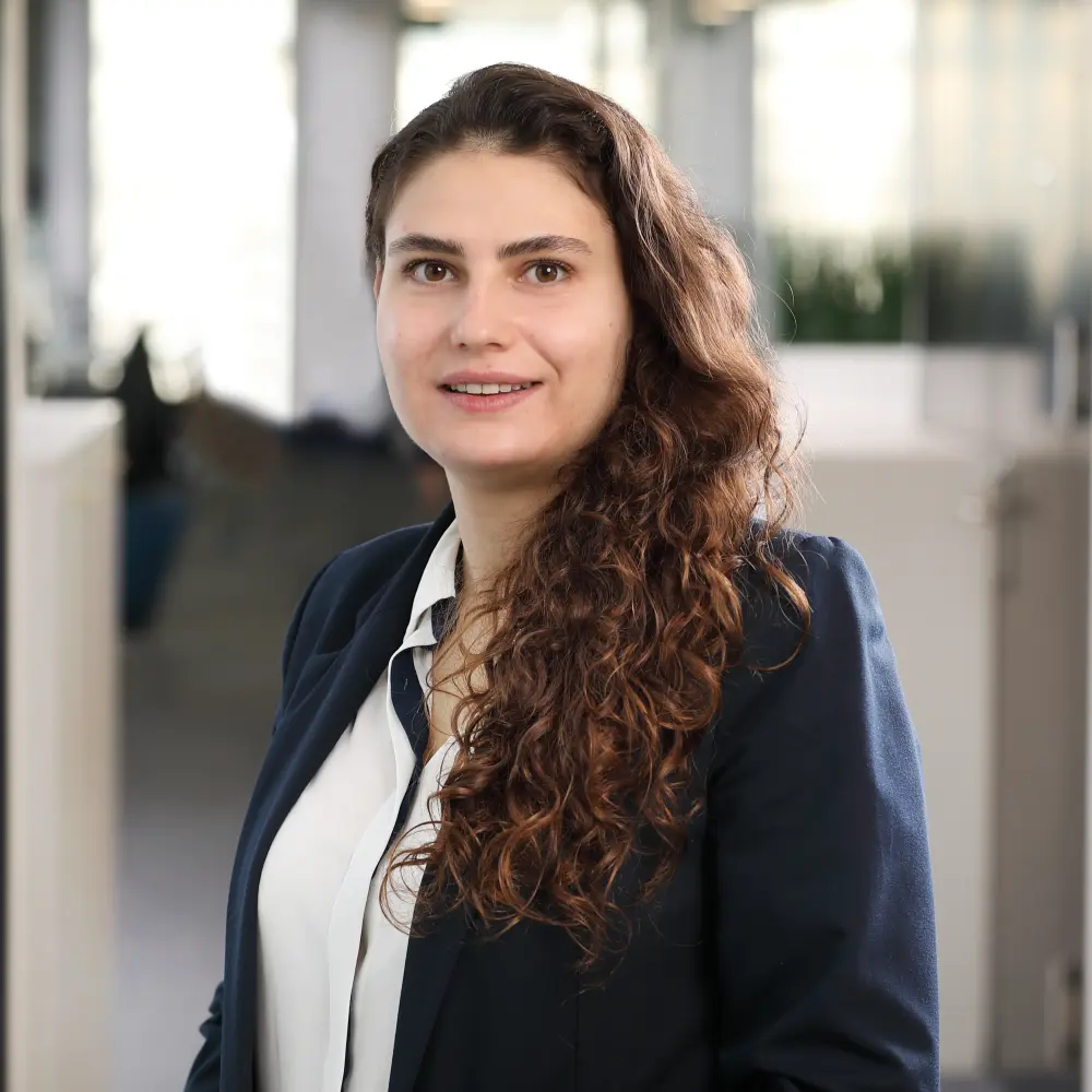 Portrait of Miriam Lorenzo, Financial advisor, taken in our Lausanne office.